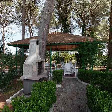 Carmen With Garden And Pool - Happy Apartment Oria (Brindisi)